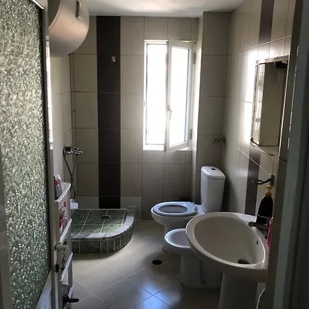 Center 2 Apartment