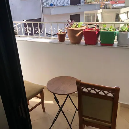 Center 2 Apartment