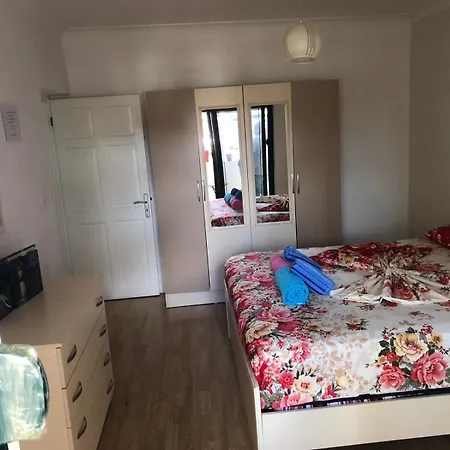 Center 2 Apartment